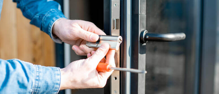 Commercial Locksmith North Tustin